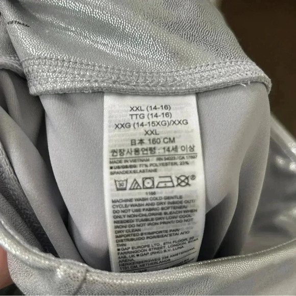 NWT Gap Kids XXL size 14/16 girls silver sparkly leggings. Stretchy. Comfy. - Picture 2 of 8